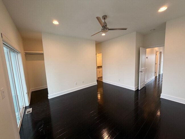 Building Photo - Beautiful Modern Home in Nashville Near the Fairgrounds