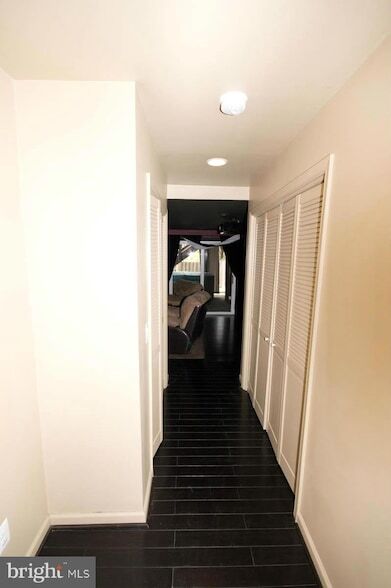 Building Photo - 419 Davis Ave SW