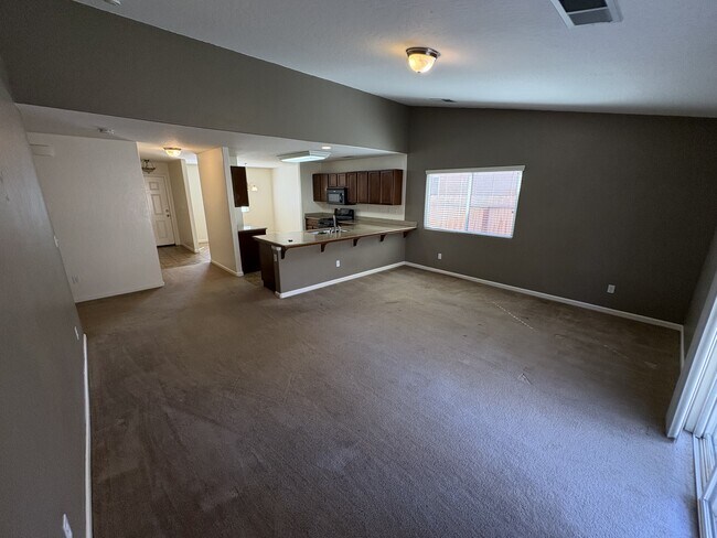 Building Photo - 3431 N Linda Vista St