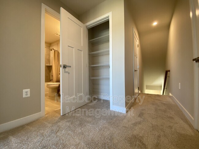 Building Photo - 18422 Centennial Cir