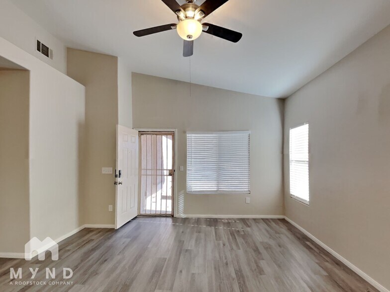 Building Photo - 1419 Old Cobble Dr