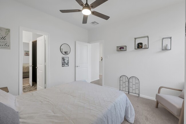 Building Photo - 212 Cider Gum Pl