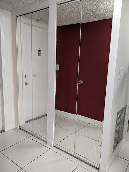Front Enterance - 6800 Cypress Rd