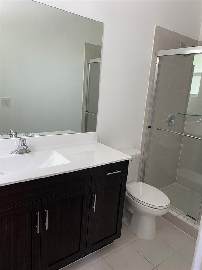 Building Photo - 2712 SE 15th Ct