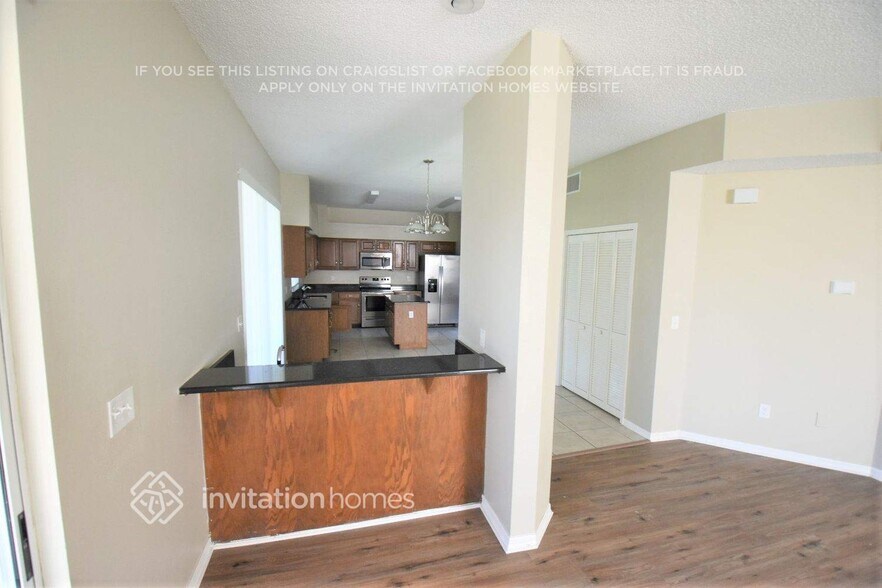 Building Photo - 11424 Glenmont Dr