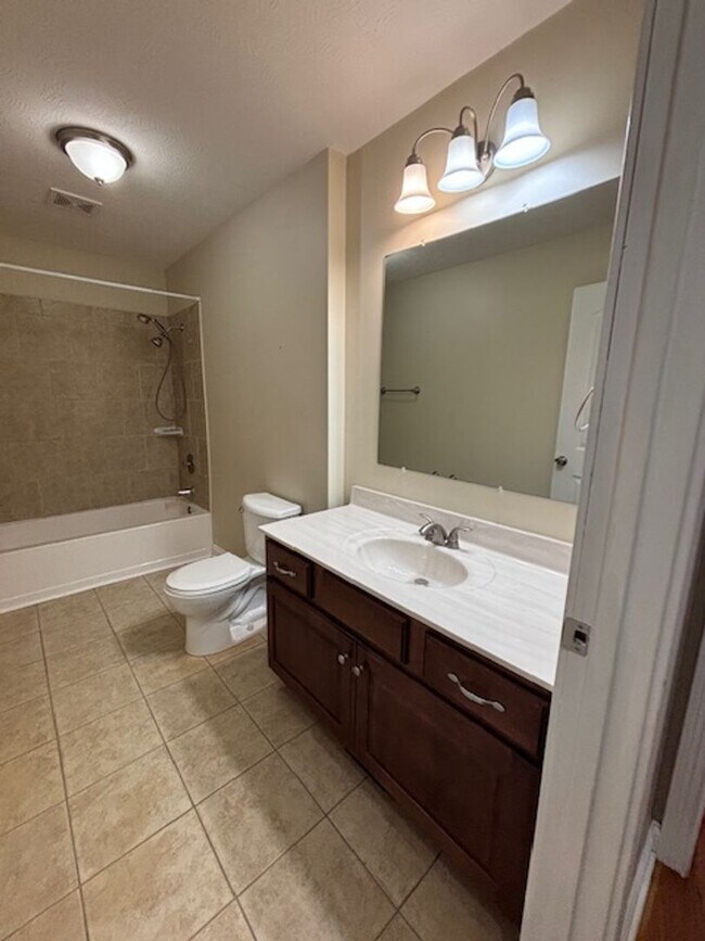 Building Photo - 2588 Hutcherson Ln