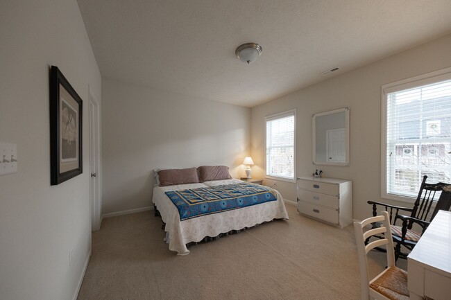 Building Photo - US OPEN Rental: Modernistic townhome close...