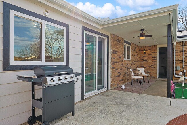 Building Photo - 5632 Terry St