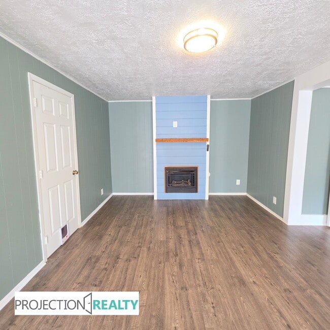 Building Photo - 4838 NE 99th Ave