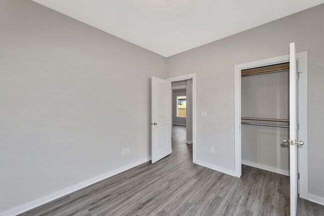 Building Photo - 13432 Haskell Ct