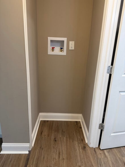 Building Photo - 1019 Howertown Rd