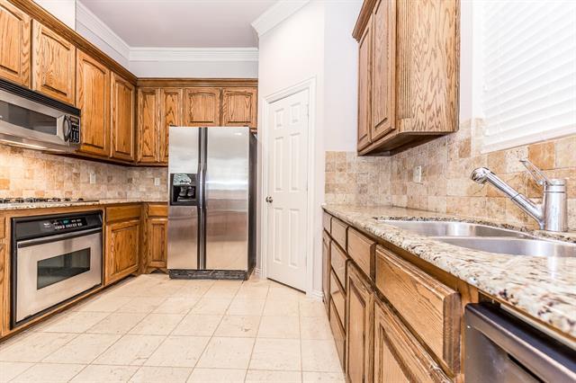 Building Photo - 2400 Royal Birkdale Dr