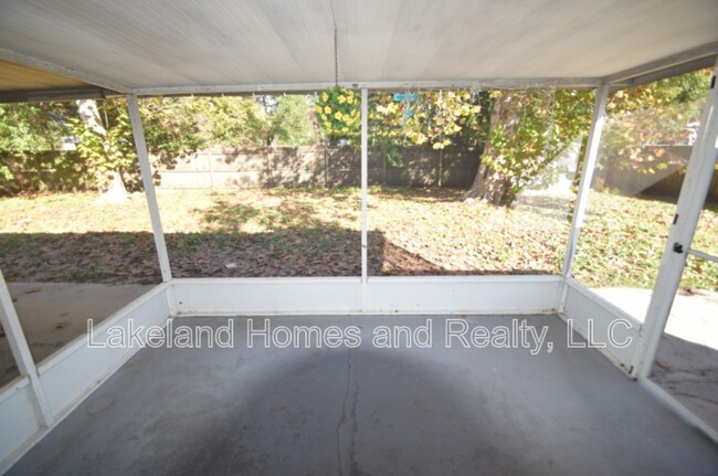 Building Photo - 2762 Gale Rose Dr