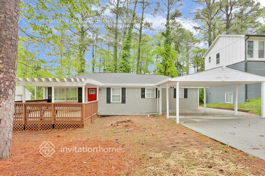 Building Photo - 2100 Dellwood Pl