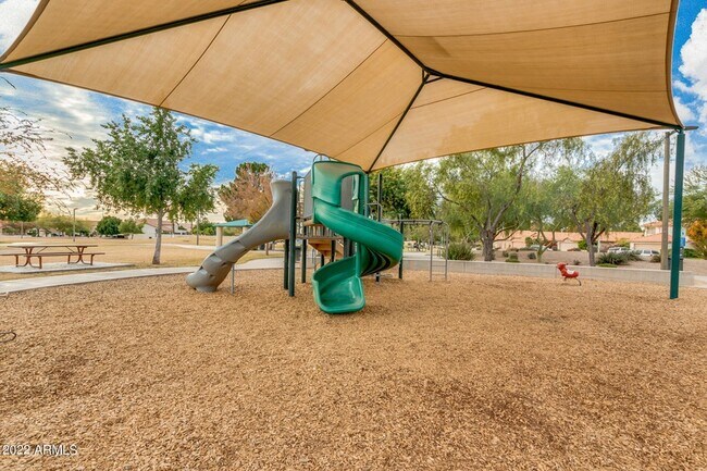 Building Photo - 1345 W Musket Way