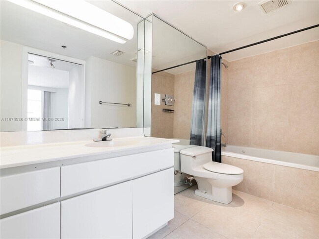 Building Photo - 6767 Collins Ave