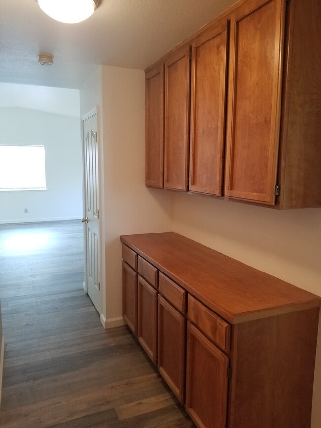 Building Photo - 3 Bedroom 2 Bath Home in Cottonwood