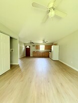 Building Photo - 129 Lexington Ave