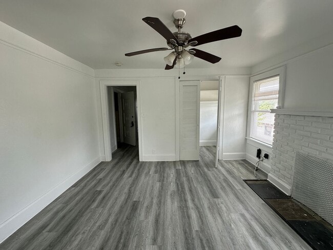 Building Photo - 2 Bedroom 1 Bathroom in Winter Haven 2nd m...