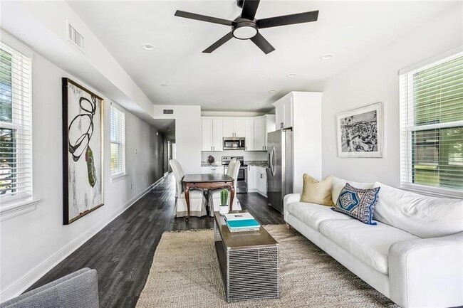 Building Photo - 3015 Wall Blvd