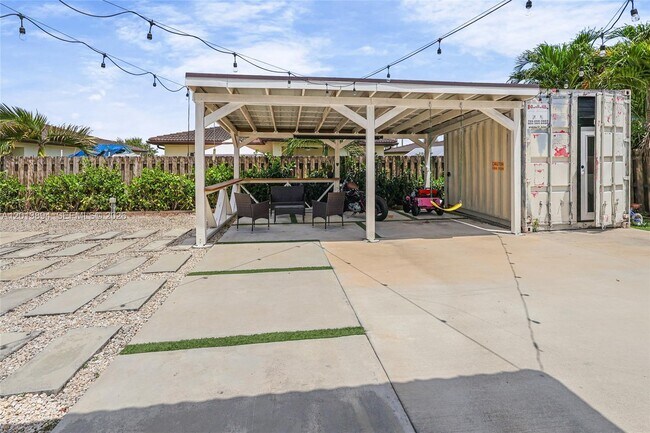 Building Photo - 13063 SW 256th St