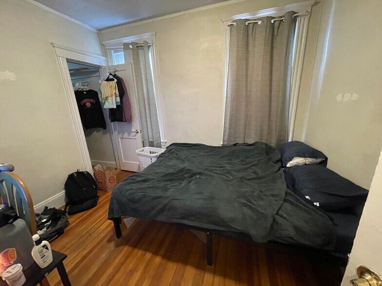 Building Photo - 115 Browne St