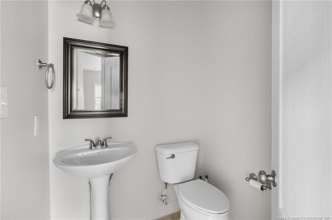 Building Photo - 133 Indigo Ave