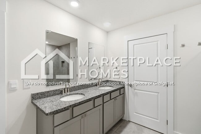 Building Photo - 8203 Watercolour Ln