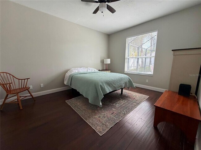 Building Photo - 10327 Goldenbrook Way