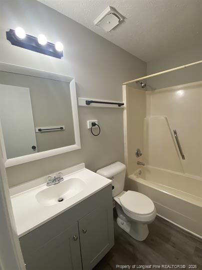 Building Photo - 751 Hedgelawn Way