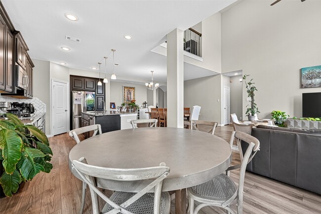 Building Photo - 3811 Lake Falls Dr