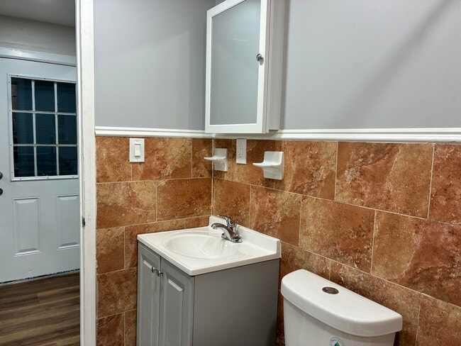 Building Photo - 408 3rd St