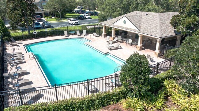 Building Photo - 4815 Pond Ridge Dr