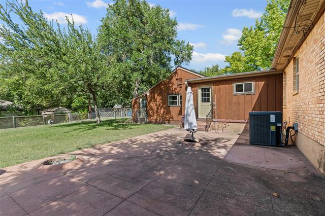 Building Photo - 945 Sam Dealey Dr