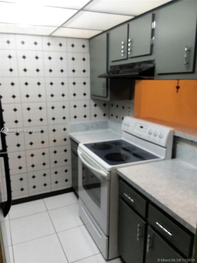 Building Photo - 5991 Washington St