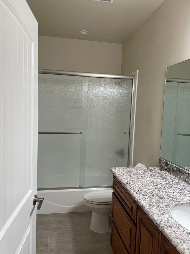 Building Photo - 820 La Baig Dr