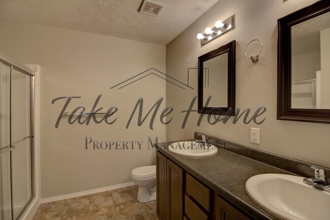 Building Photo - The Home You’ve Been Waiting For- 4 Bedrooms, 3-Car Garage, Great Location