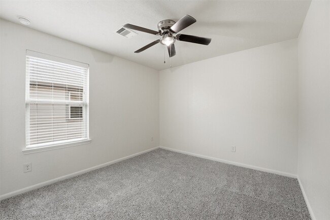 Building Photo - 20803 Oak Preserve Dr