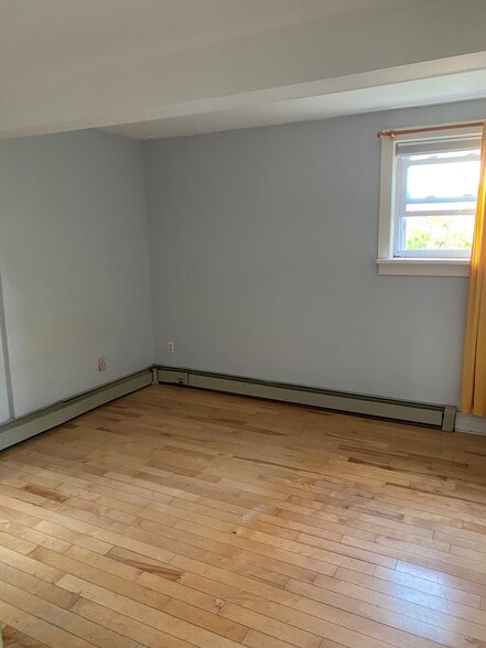Building Photo - 64 Lakeview Ter
