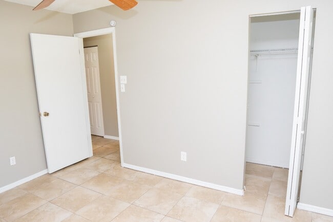 Building Photo - 1483 Elderton Dr