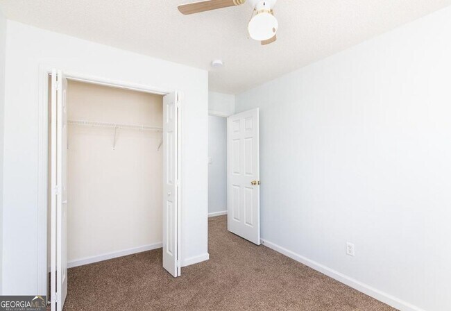 Building Photo - 3230 Oakley Pl