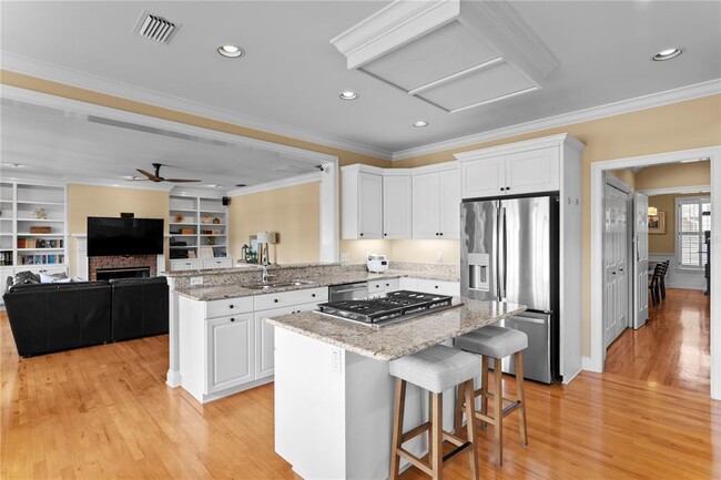 Building Photo - 98 Baltic Cir