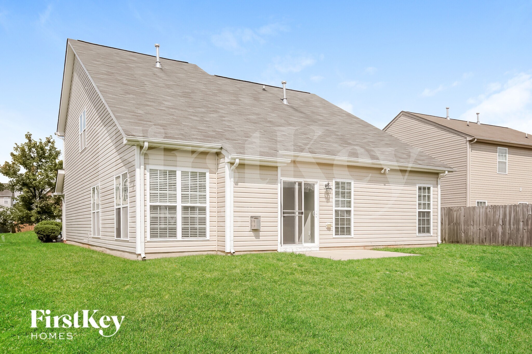 Building Photo - 6806 Championship Dr