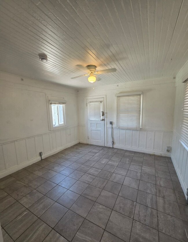 Building Photo - Charming 1BD/1BA Normal Heights Home w/ SOLAR and Private Fenced Yard