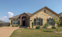 Building Photo - 3 Bedroom Single Family Home:  Refrigerato...