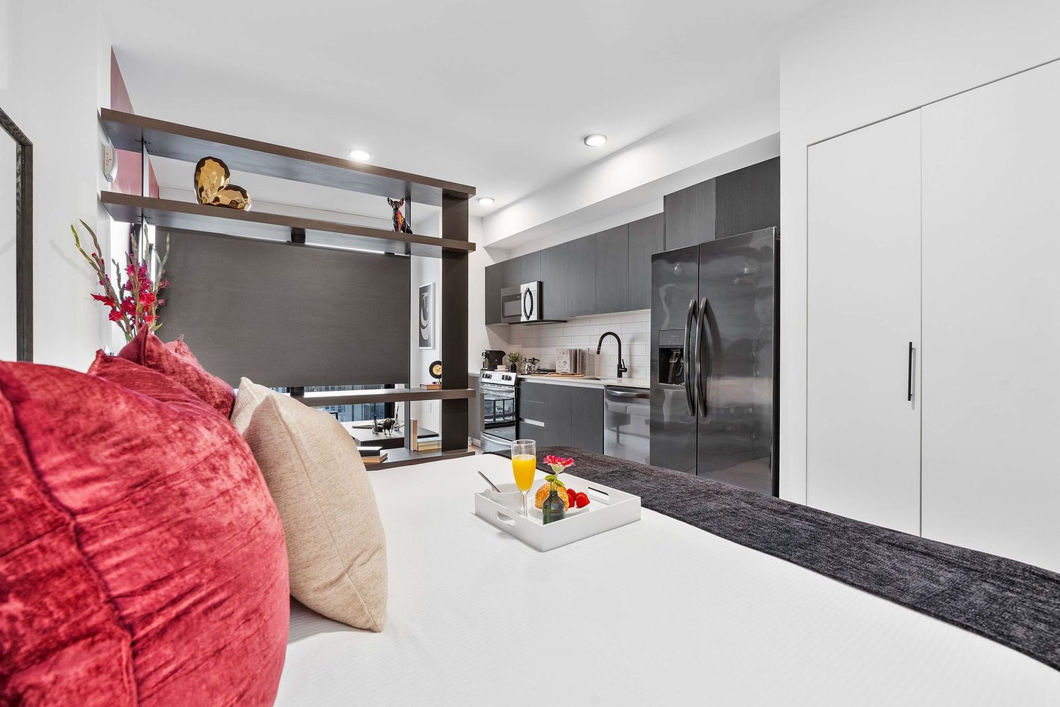 Building Photo - 398 NE 5th St