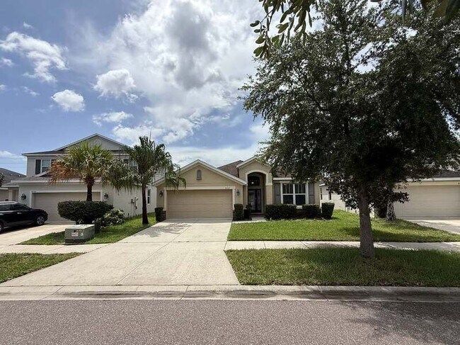 Building Photo - 8222 Willow Beach Dr