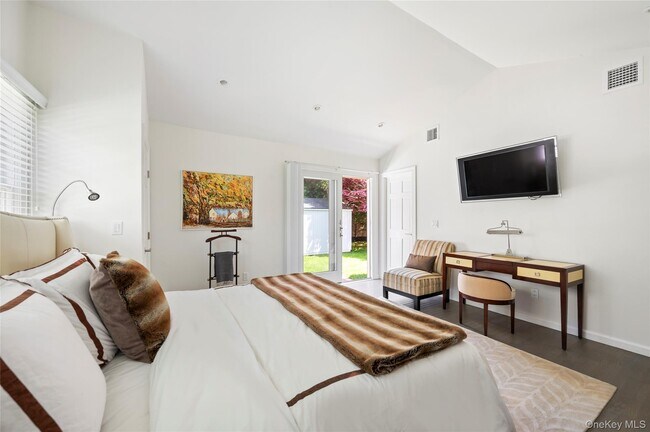 Building Photo - 89 South Rd