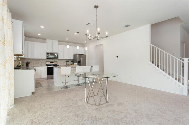 Building Photo - 2013 Rhett's Pl