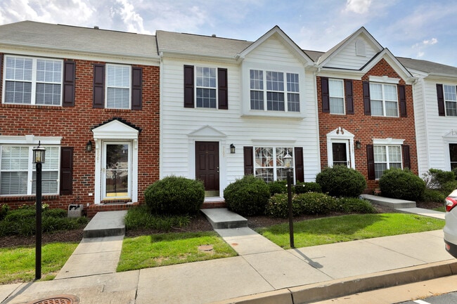 Primary Photo - 9903 Magnolia Pointe Ct